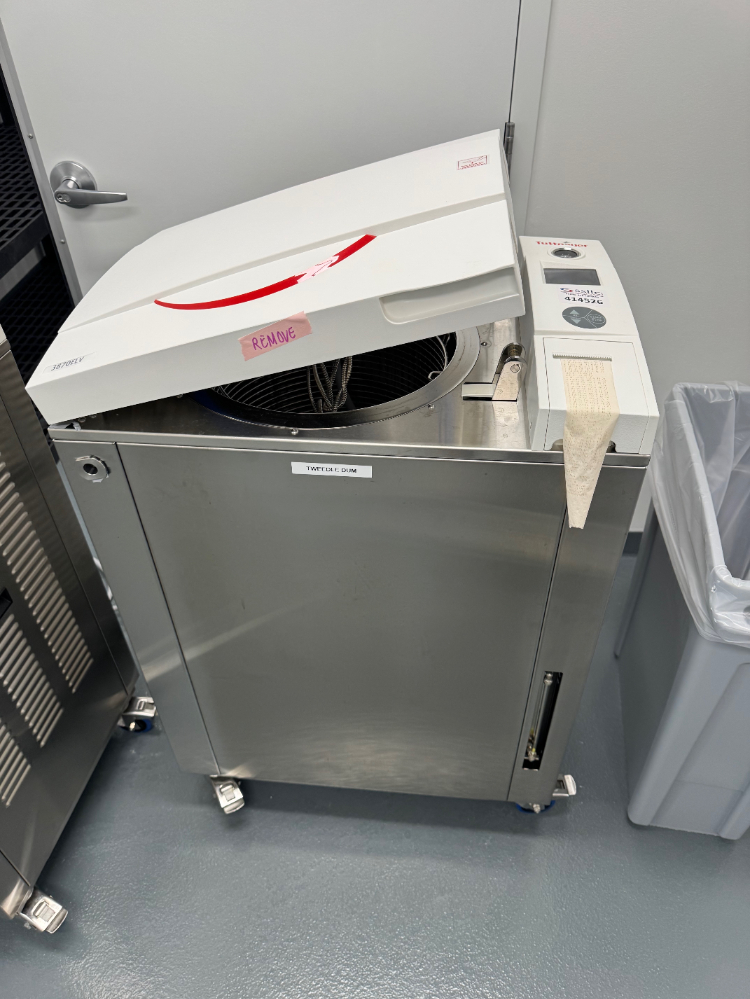 Image of Tuttnauer 3870ELV Autoclave